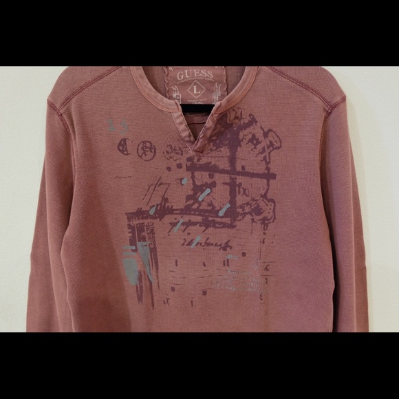 SOLD🚫Guess Vintage Washed Effect Pullover - Picture 3 of 4